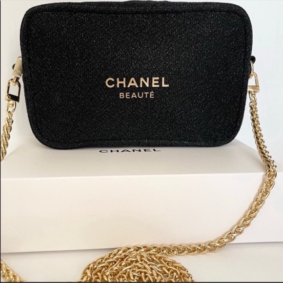 CHANEL Handbags - Chanel wallet/makeup bag new